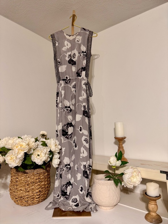 Winter Kate Dresses & Skirts - Winter Kate Gray and Black Floral Maxi Dress